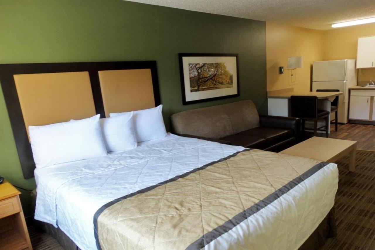 Extended Stay America Select Suites - Raleigh - Research Triangle Park - Hwy 55 Durham Eksteriør billede