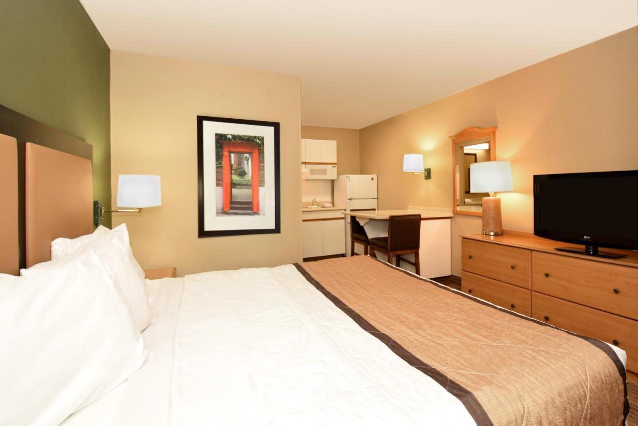 Extended Stay America Select Suites - Raleigh - Research Triangle Park - Hwy 55 Durham Eksteriør billede