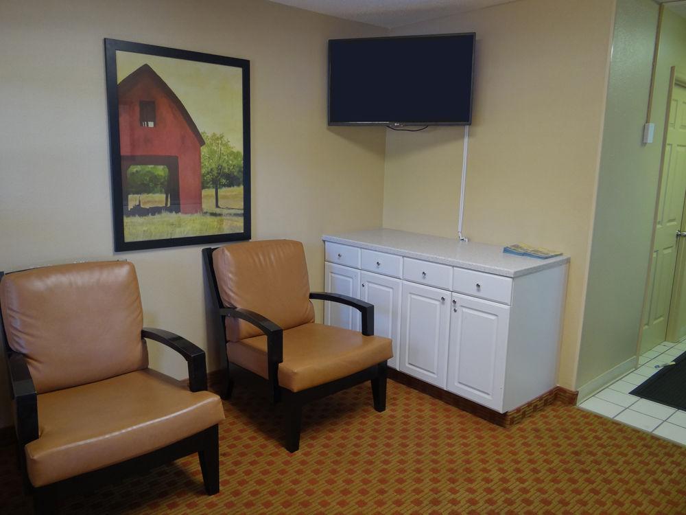 Extended Stay America Select Suites - Raleigh - Research Triangle Park - Hwy 55 Durham Eksteriør billede