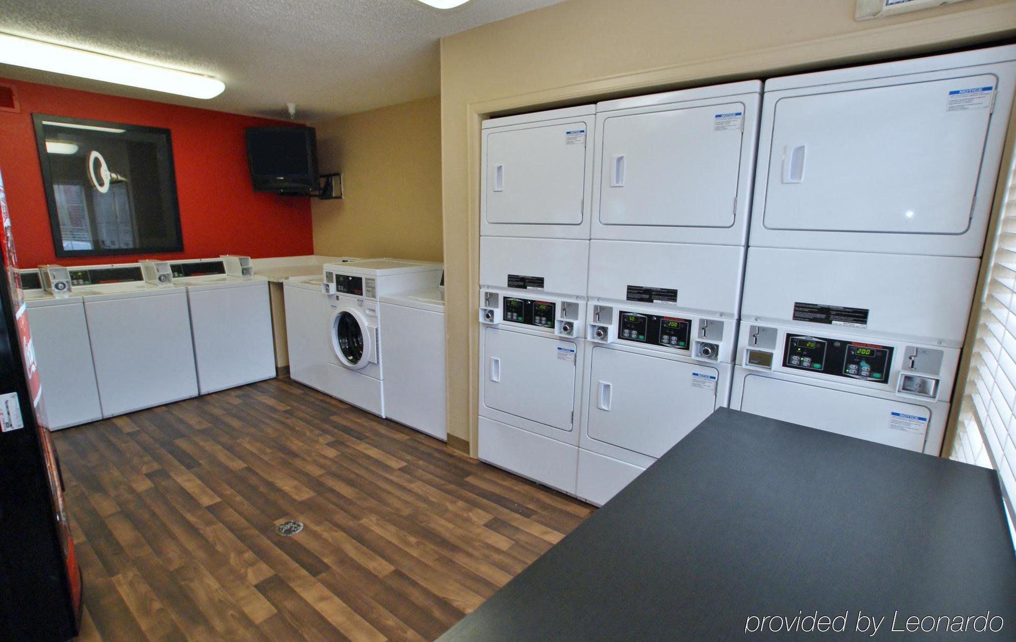 Extended Stay America Select Suites - Raleigh - Research Triangle Park - Hwy 55 Durham Eksteriør billede