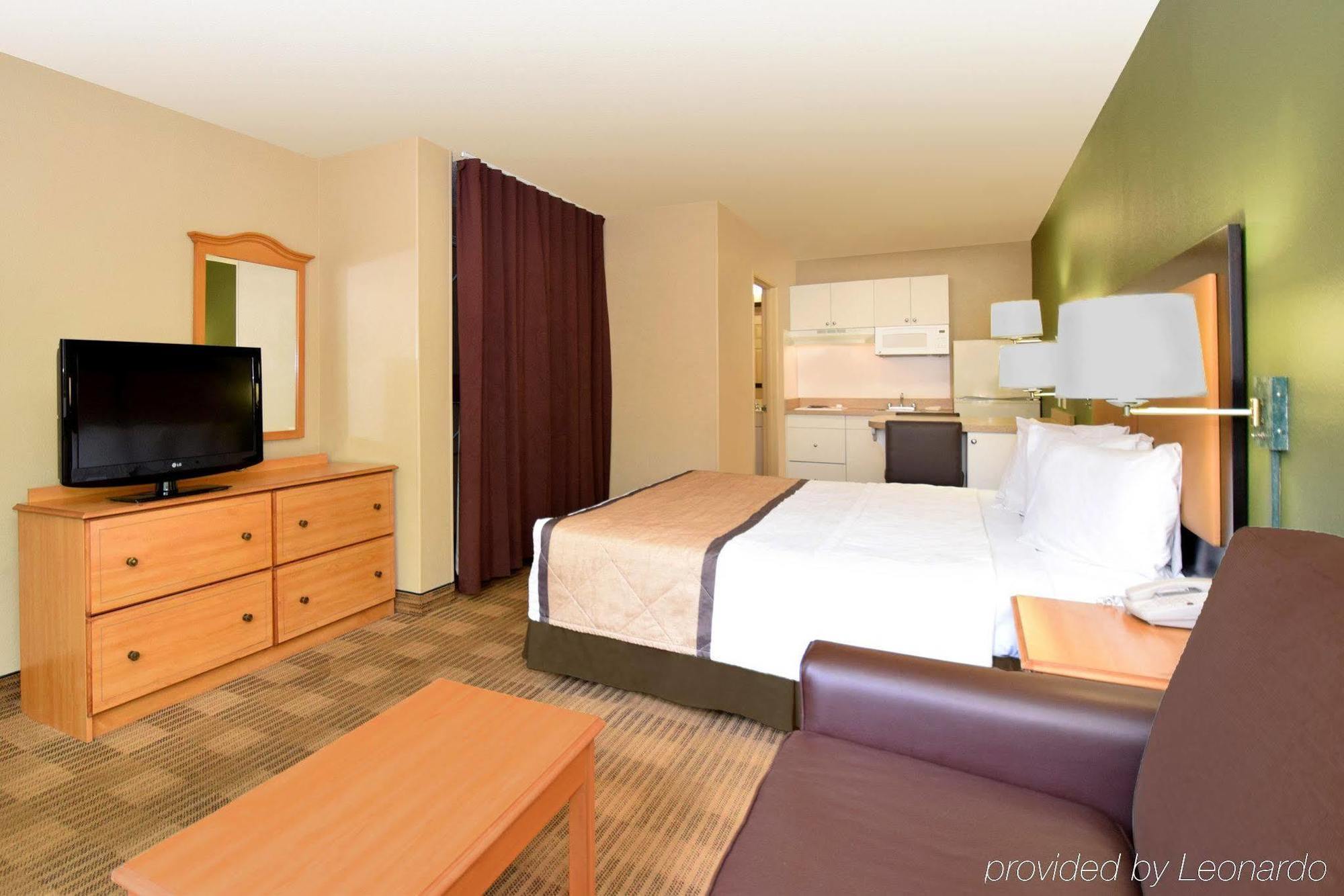 Extended Stay America Select Suites - Raleigh - Research Triangle Park - Hwy 55 Durham Eksteriør billede