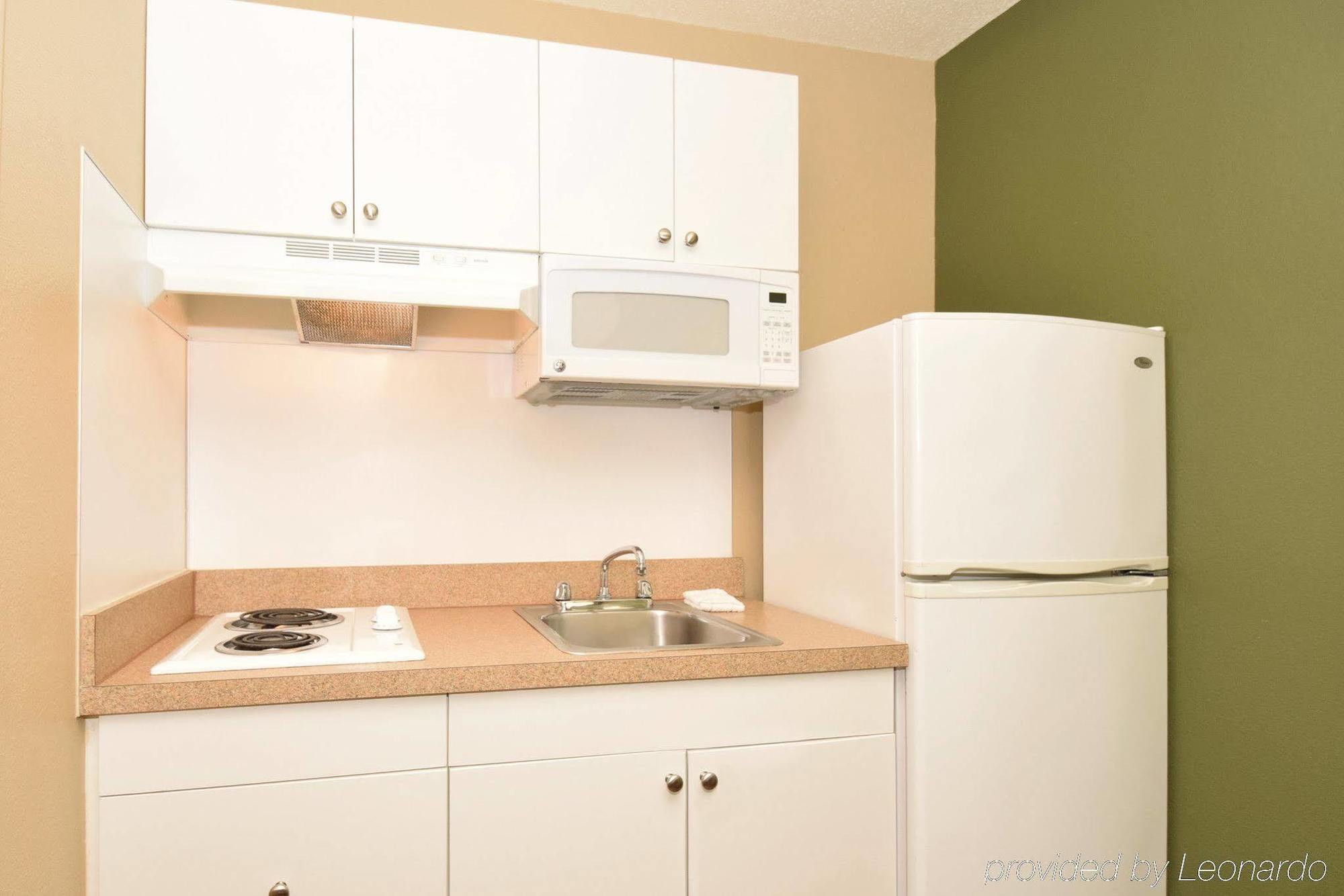 Extended Stay America Select Suites - Raleigh - Research Triangle Park - Hwy 55 Durham Eksteriør billede